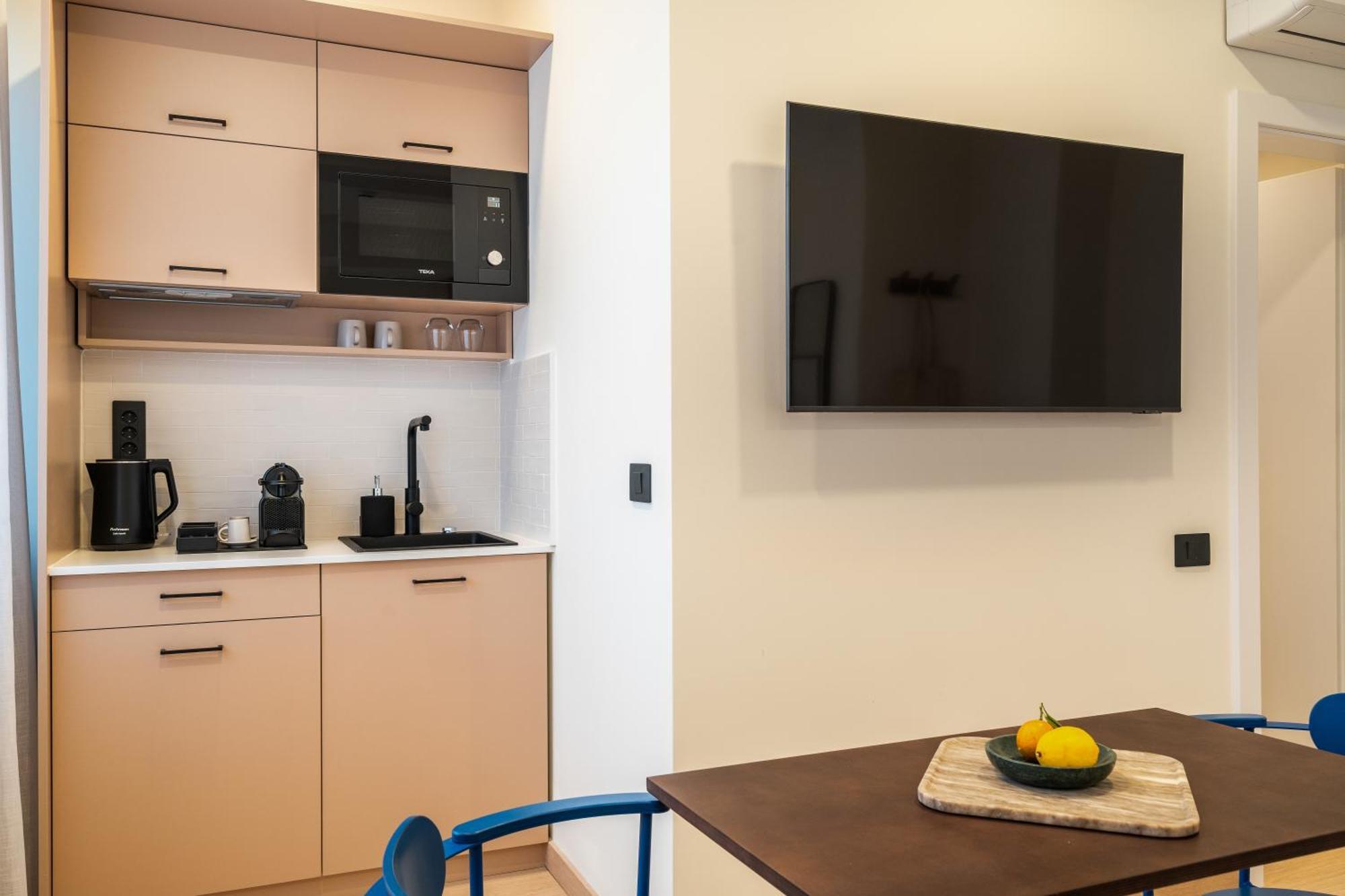 Old Town Apartments By Olala Homes Bucarest Extérieur photo
