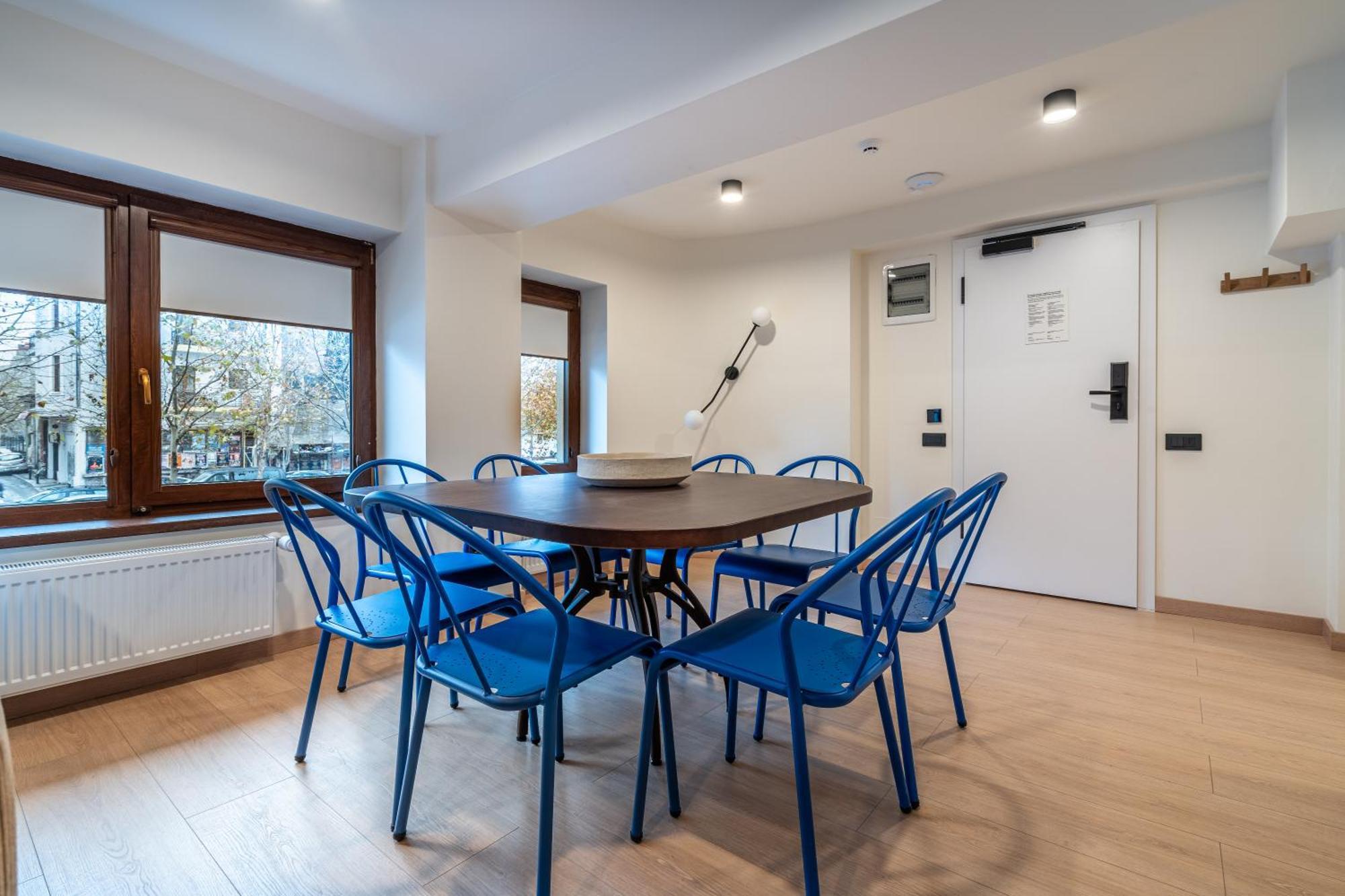 Old Town Apartments By Olala Homes Bucarest Extérieur photo